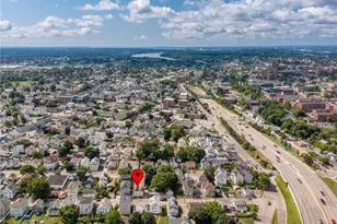 63 W Cole St, Pawtucket, RI 02860 - Photo 2