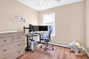 63 W Cole St, Pawtucket, RI 02860 - Photo 20