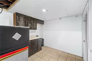 197 Althea St, Providence, RI 02909 - Photo 10