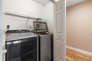 102 Hunting Hill Dr, Cumberland, RI 02864 - Photo 18