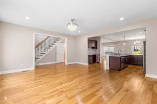 102 Hunting Hill Dr, Cumberland, RI 02864 - Photo 14