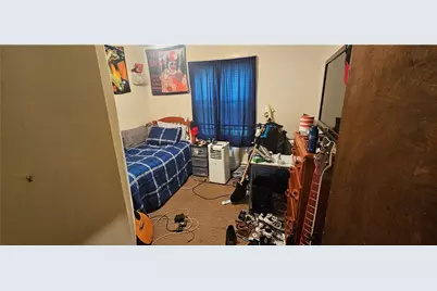 904 Newport Avenue, Pawtucket, RI 02861 - Photo 2