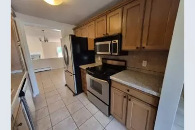 60 Saddle Green #B, North Providence, RI 02904 - Photo 6