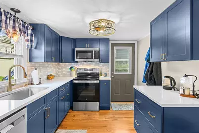 26 Legion Avenue, Cumberland, RI 02864 - Photo 4