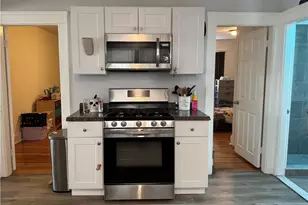 31 Bristol Ave, Pawtucket, RI 02861 - Photo 34