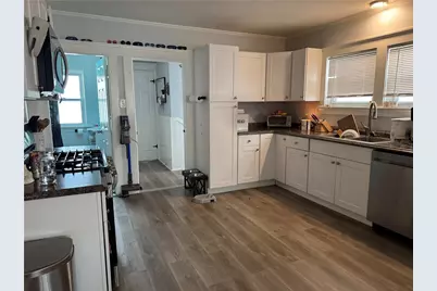31 Bristol Avenue, Pawtucket, RI 02861 - Photo 28