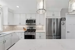 80 Conley Ave, Cranston, RI 02921 - Photo 16