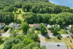 14 Mosher Dr, Barrington, RI 02806 - Photo 4
