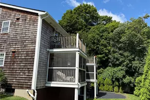 40 Prospect Ave, Narragansett, RI 02882 - Photo 2