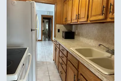 56 Hatfield Street, Pawtucket, RI 02861 - Photo 4