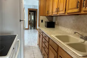 56 Hatfield St, Pawtucket, RI 02861 - Photo 4