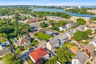 72 Tower St, Fall River, MA 02724 - Photo 8