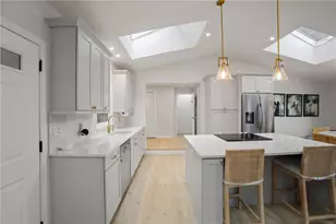287 Cowesett Rd, Warwick, RI 02886 - Photo 10