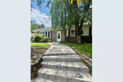 5 Susan Circle, Johnston, RI 02919 - Photo 2