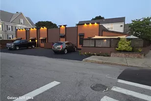 609 Armistice Blvd, Pawtucket, RI 02861 - Photo 1