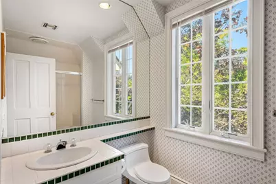 517 Tuckerman Avenue, Middletown, RI 02842 - Photo 30