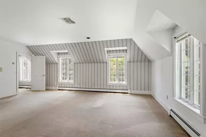 517 Tuckerman Avenue, Middletown, RI 02842 - Photo 36