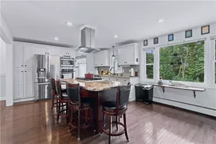 7 Byrd Ave, Johnston, RI 02919 - Photo 8