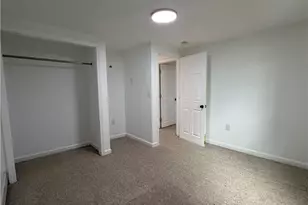 38 Marion Ave N, Providence, RI 02905 - Photo 18
