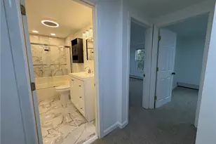 38 Marion Ave N, Providence, RI 02905 - Photo 12