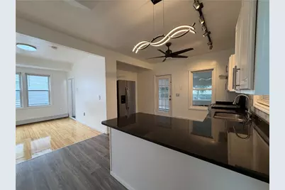 38 Marion Avenue N, Providence, RI 02905 - Photo 4