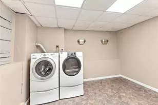 100 Spring Water Dr, Woonsocket, RI 02895 - Photo 44