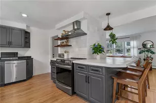 19 Sherwood Rd, Middletown, RI 02842 - Photo 10
