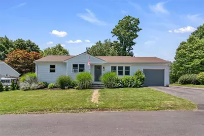 19 Sherwood Road, Middletown, RI 02842 - Photo 2