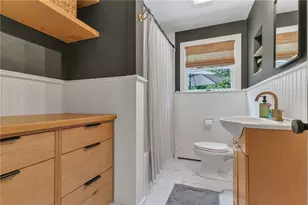 19 Sherwood Rd, Middletown, RI 02842 - Photo 14