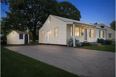 28 Plain Street, East Providence, RI 02916 - Photo 34