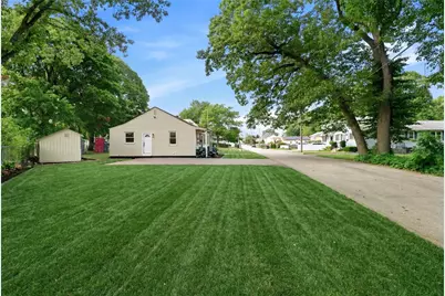 28 Plain Street, East Providence, RI 02916 - Photo 30