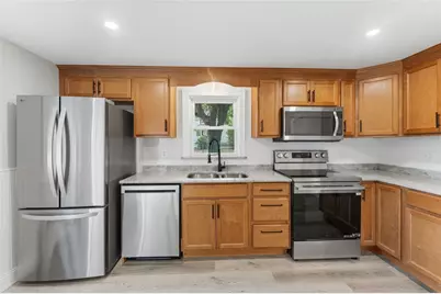28 Plain Street, East Providence, RI 02916 - Photo 10