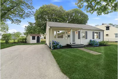 28 Plain Street, East Providence, RI 02916 - Photo 4
