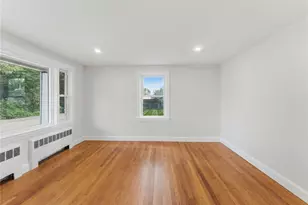 28 Plain St, East Providence, RI 02916 - Photo 14