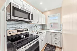 57 Everett St, Pawtucket, RI 02861 - Photo 8