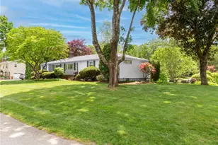 80 Birchwood Way, East Greenwich, RI 02818 - Photo 2