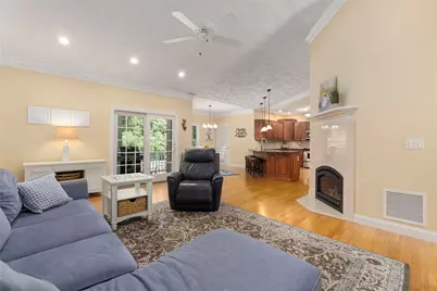 2393 Scituate Avenue, Cranston, RI 02831 - Photo 12