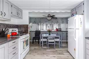 18 Helen Dr, Coventry, RI 02816 - Photo 10