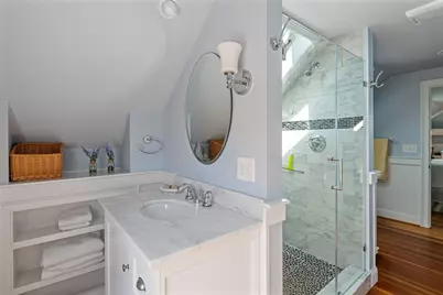 94 Ruggles Avenue, Newport, RI 02840 - Photo 18