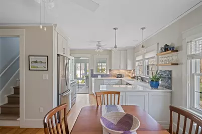 94 Ruggles Avenue, Newport, RI 02840 - Photo 6