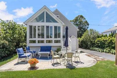 94 Ruggles Avenue, Newport, RI 02840 - Photo 2