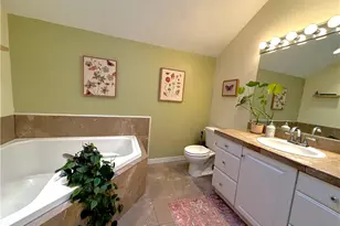 55 Mark Dr, Lincoln, RI 02865 - Photo 18