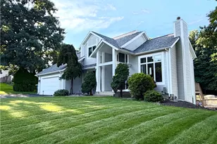 55 Mark Dr, Lincoln, RI 02865 - Photo 1