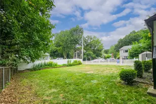 38 Padelford Ave, East Providence, RI 02915 - Photo 32