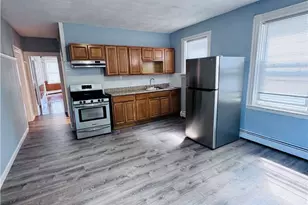58 Robin St, Providence, RI 02908 - Photo 2