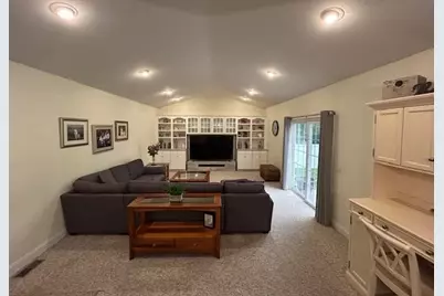 190 Hope Road, Cranston, RI 02921 - Photo 16