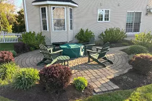 190 Hope Rd, Cranston, RI 02921 - Photo 4