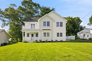 11 Juniper St, Barrington, RI 02806 - Photo 1