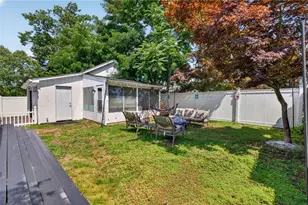 83 Myrtle Ave, Cranston, RI 02910 - Photo 46