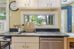 10 Boston Ave, Jamestown, RI 02835 - Photo 22
